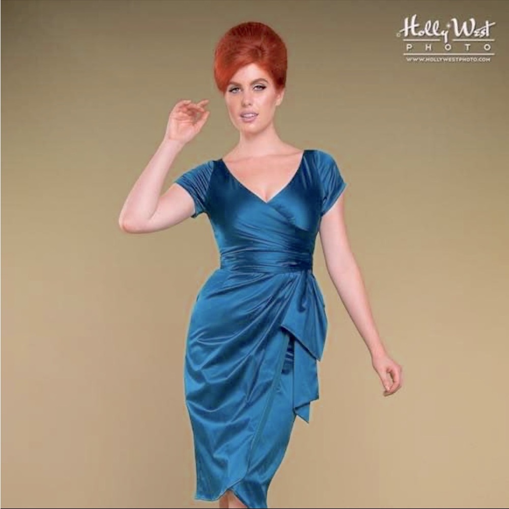Pinup Couture Ava Dress Size Medium ON HOLD